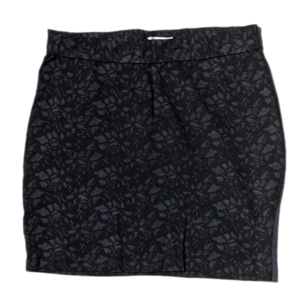 Ricki's Skirt - Picture 1 of 2